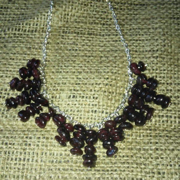 Garnet nuggets necklace
