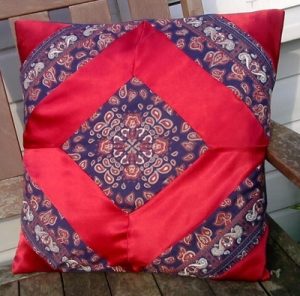 Recycled satin diamond pattern cushion cover