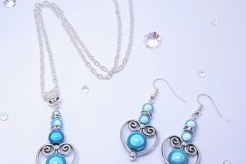 necklace and earring jewellery se