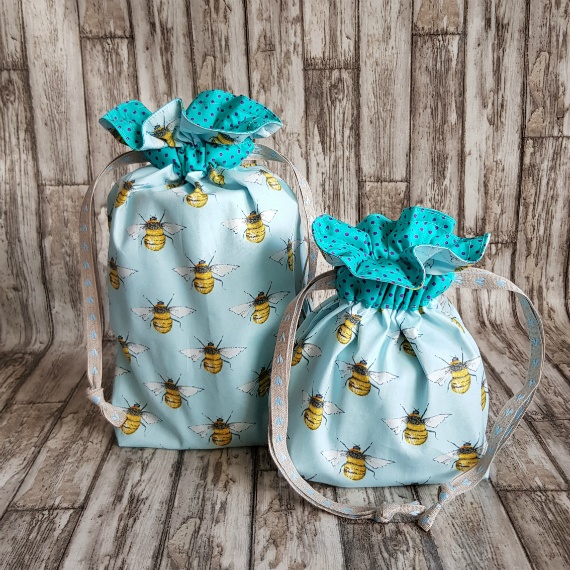 Eco Chic Lightweight Foldable Lunch Bag Bumble Bees – Eco Chic Retail Ltd